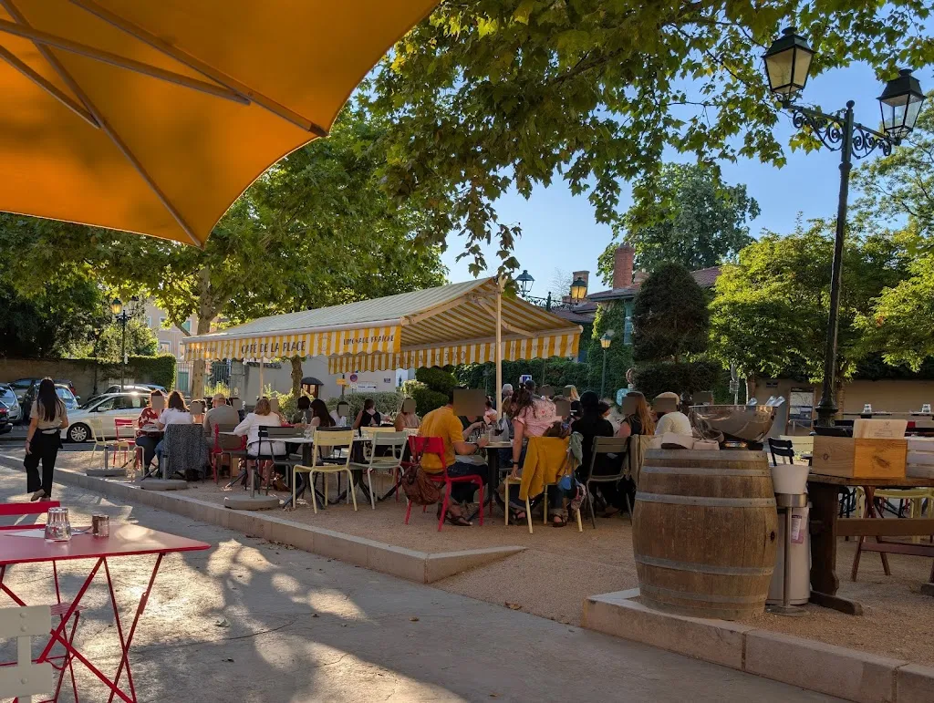 Julien Methical_Café de la Place_Tassin-la-Demi-Lune_review