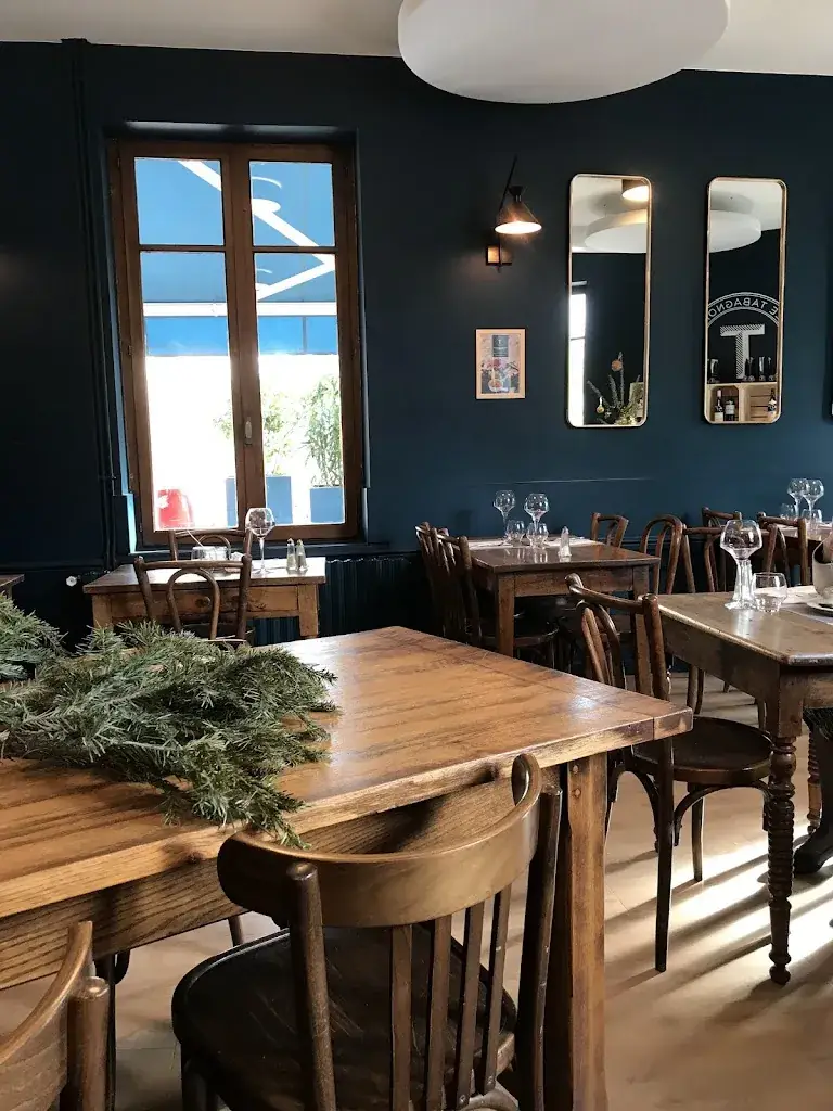 Estelle Sirot_Le Tabagnon_Tassin-la-Demi-Lune_review