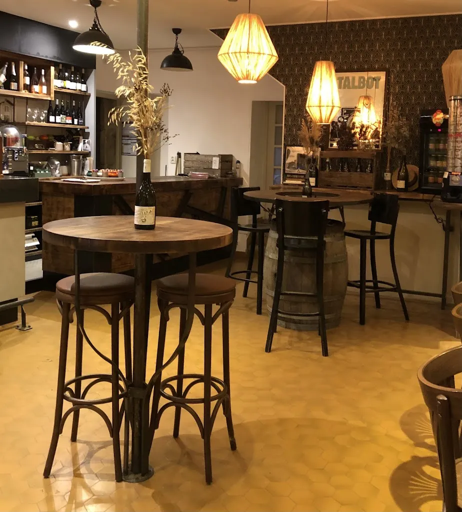 Restaurant du Café de la Soie restaurant in Taulignan