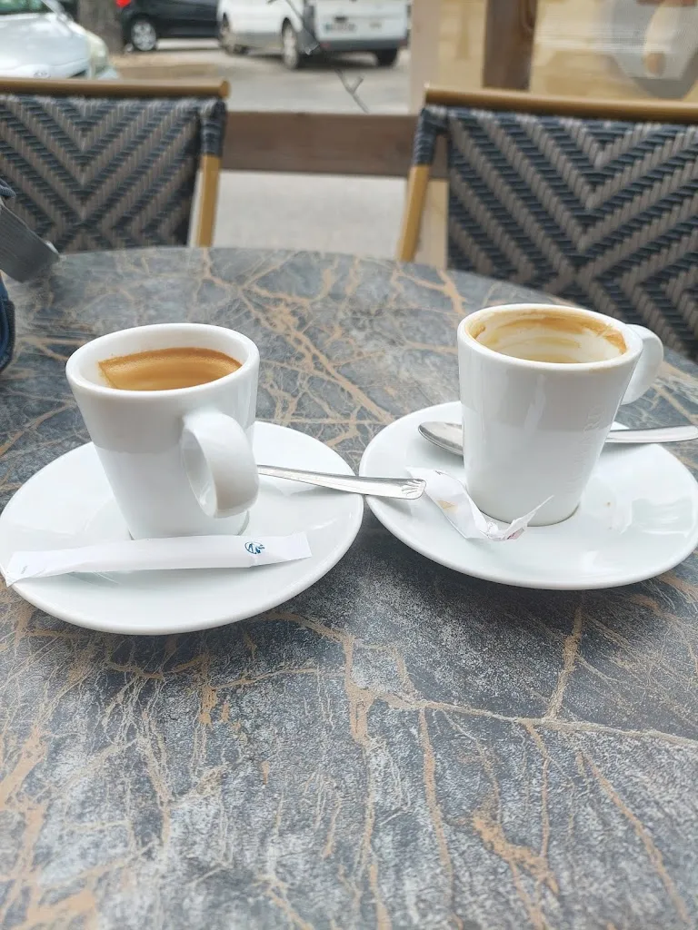 N Carre_BYGG-VIR PUB_Taulignan_review