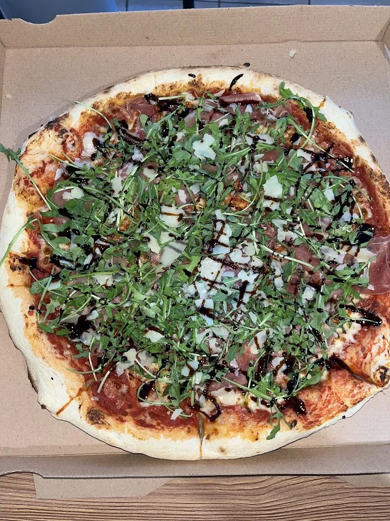 Hugo oguH_Pizza Nostra Seyssinet_Seyssinet-Pariset_review