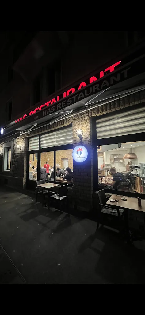 Has Restaurant_Annemasse_slider_image_1