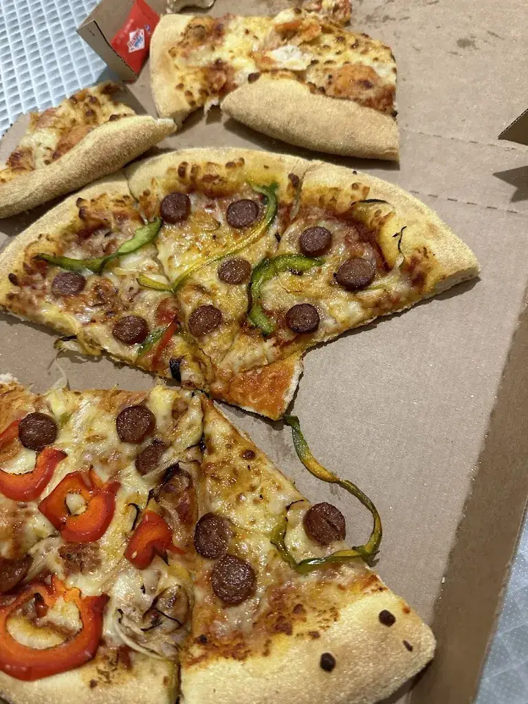 Guibs Guibs_Domino's Pizza Seyssinet - Pariset_Seyssinet-Pariset_review