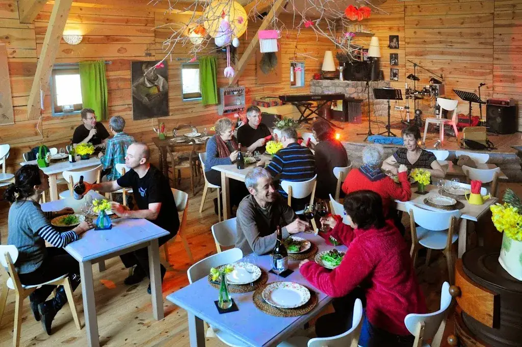 L'ours maçon - Putting Golf_Tence_slider_image_1