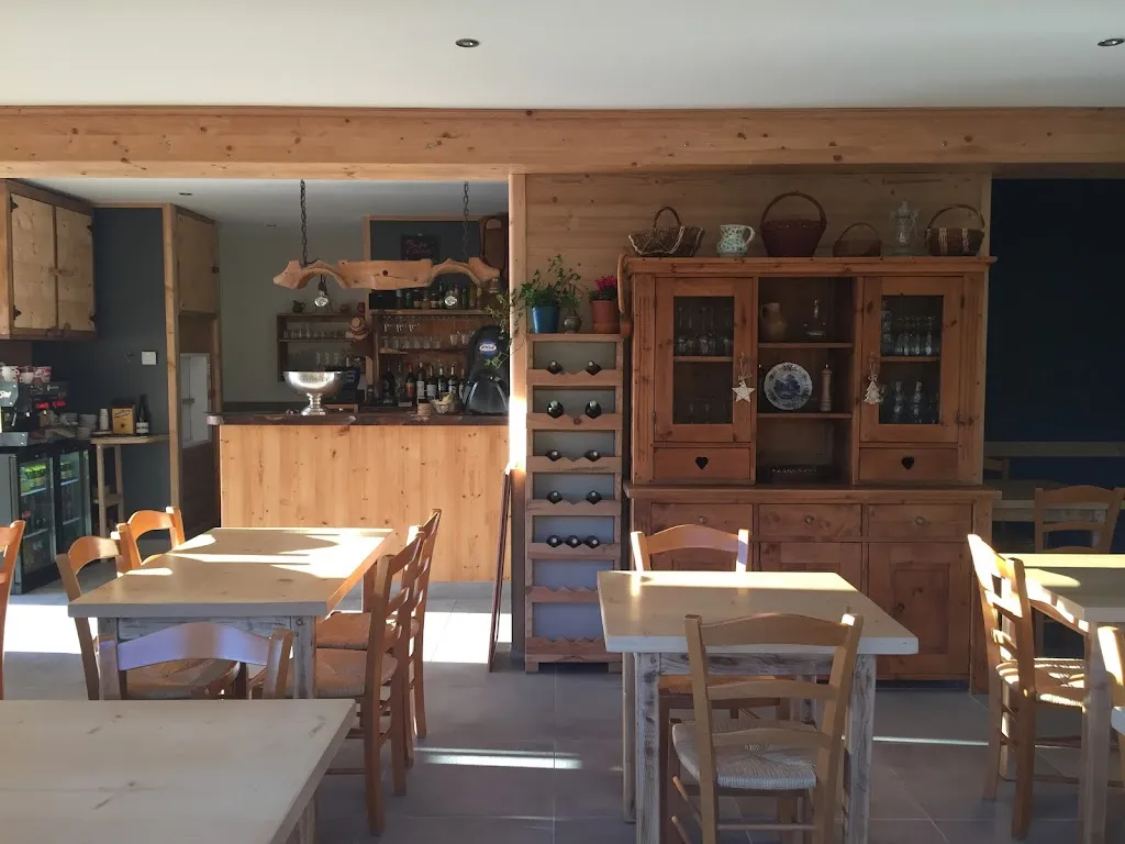 La Grange à Phil Restaurant in Theys