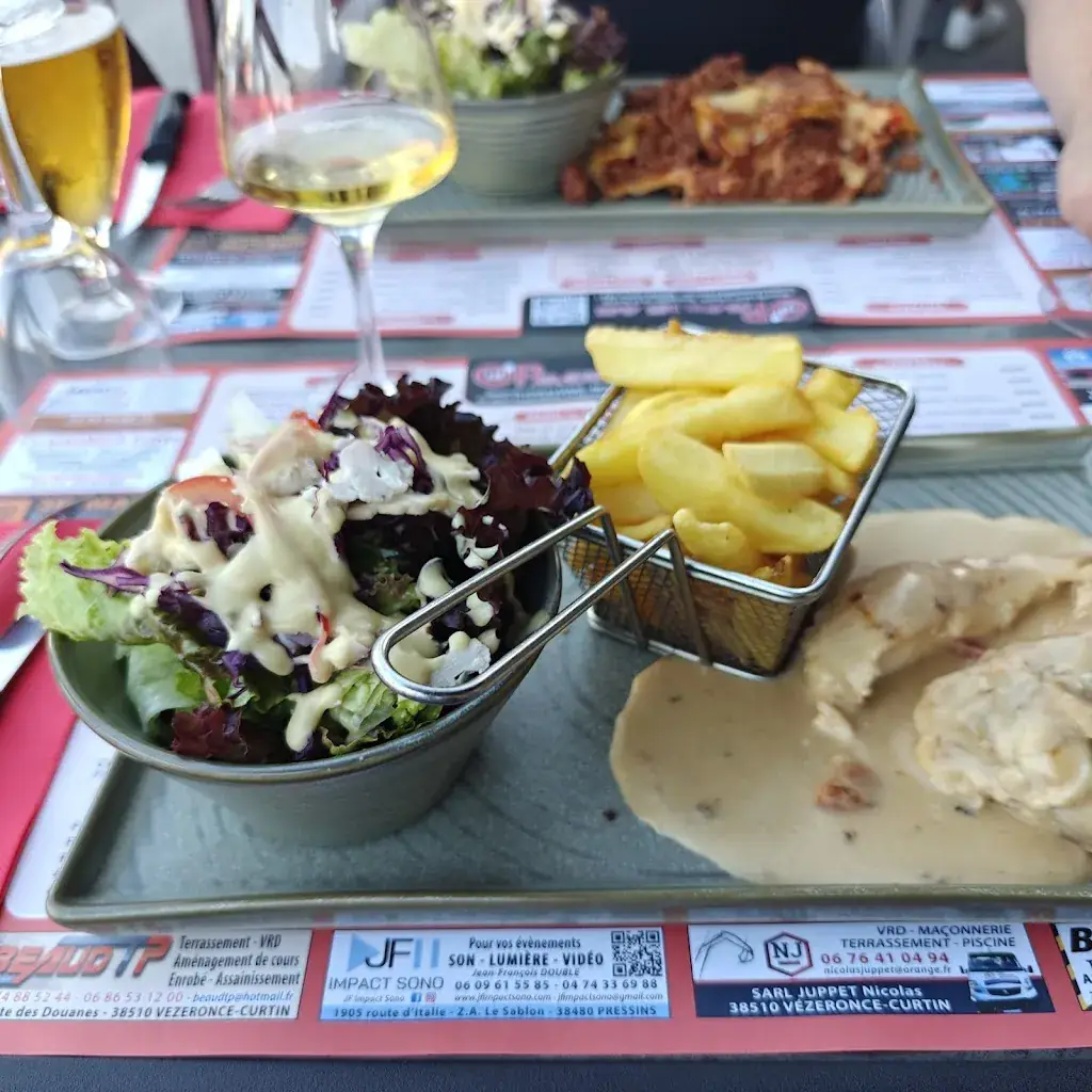 Thomas Pussamsies_O PARADIS DES AMIS_Veyrins-Thuellin_review