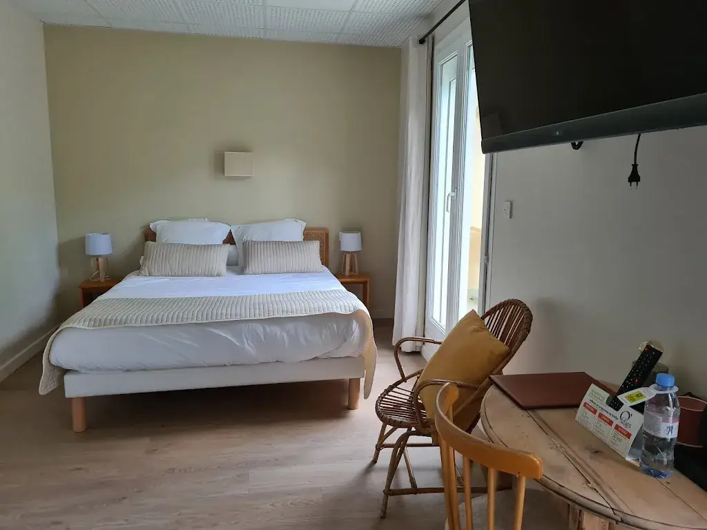 Christoffer Isip_Hôtel et Appartements les Platanes_Thueyts_Bewertung