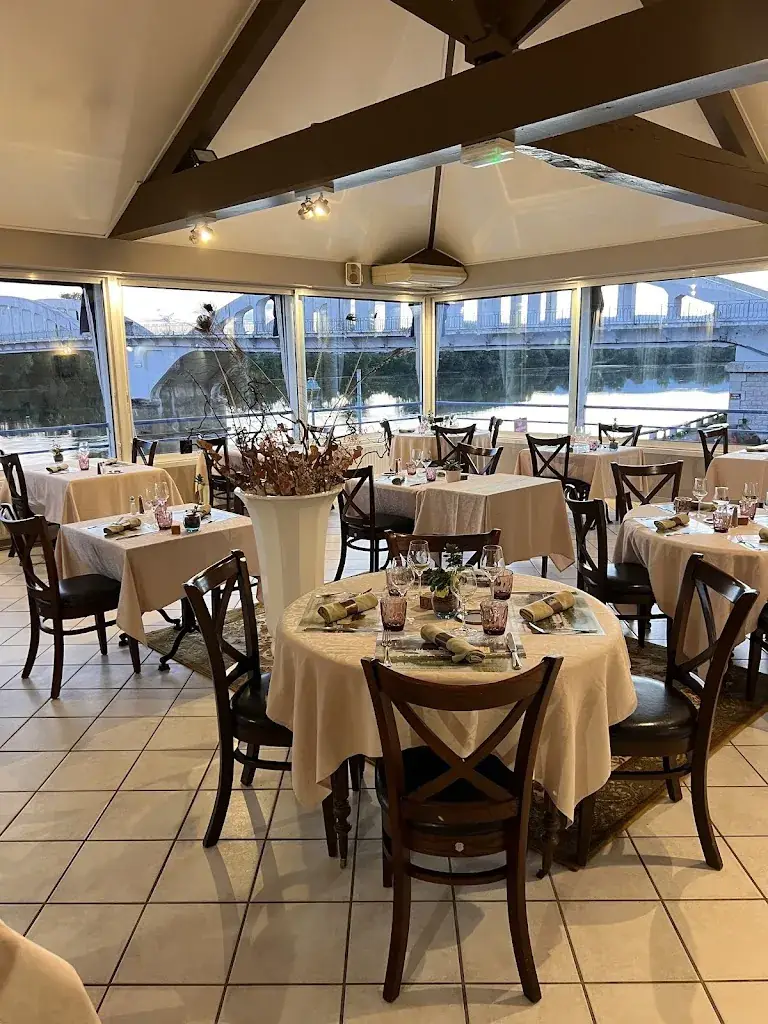 LORENZO GIANNINI_Restaurant Ô toi c’…_Thoissey_review