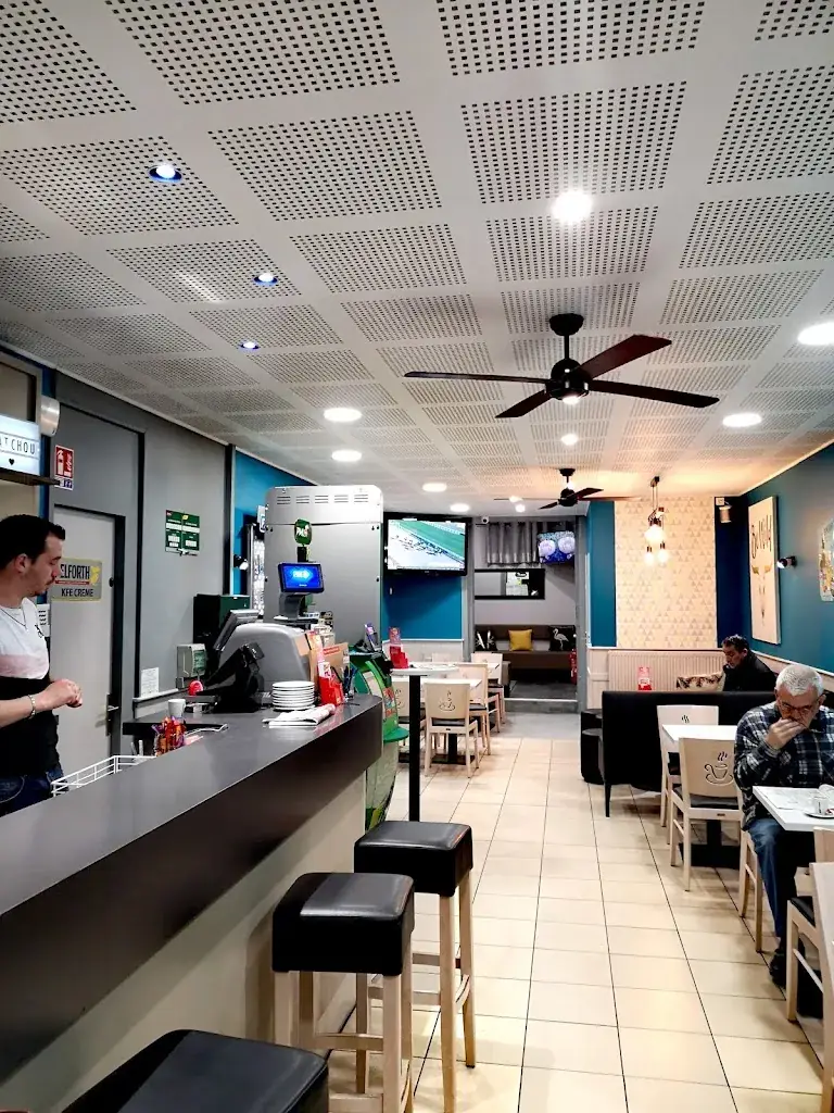 KFE Creme Restaurant in Thoissey