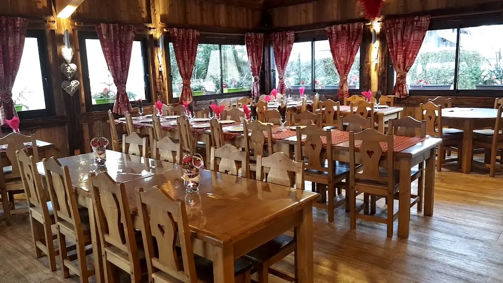 Auberge de la Pointe D Orchex_Thyez_slider_image_2