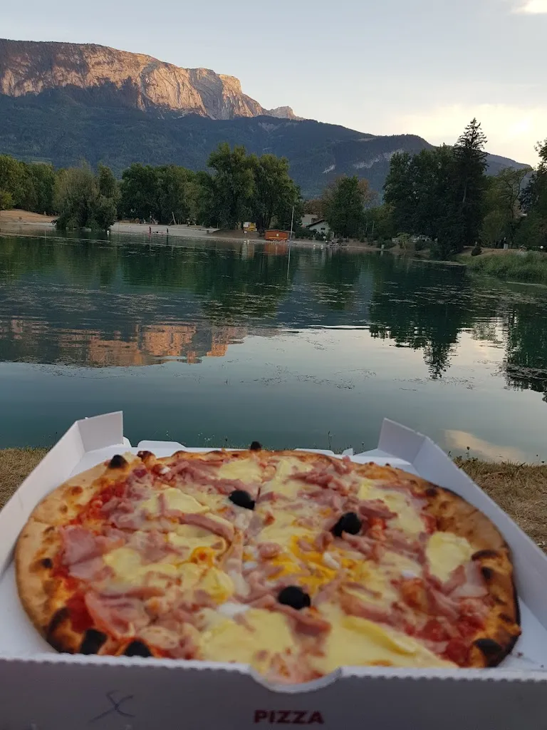 Patrick L_Le Repaire_Thyez_review