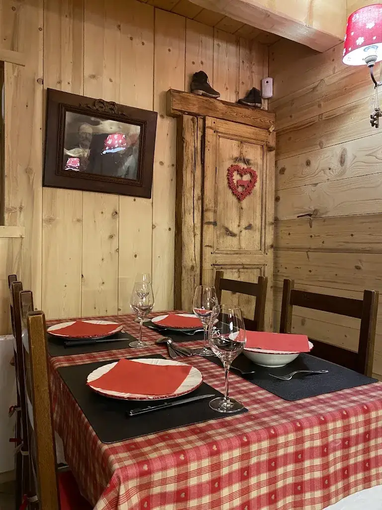 Restaurant l'Étable Restaurant in Samoëns