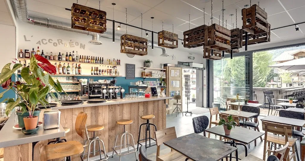 L’Accordéon_Samoëns_slider_image_1