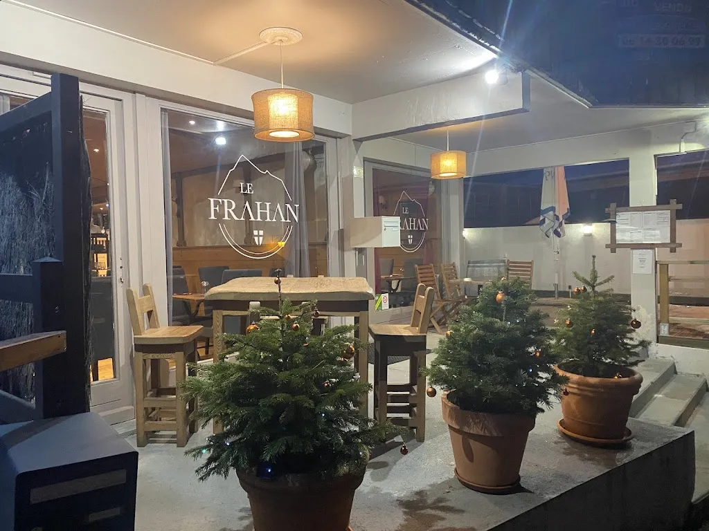 G M_Le frahan_Samoëns_review