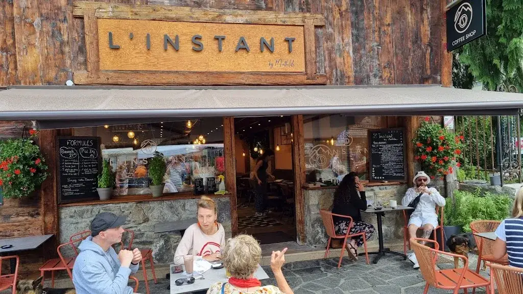 L'instant By Mathilde_Samoëns_slider_image_1