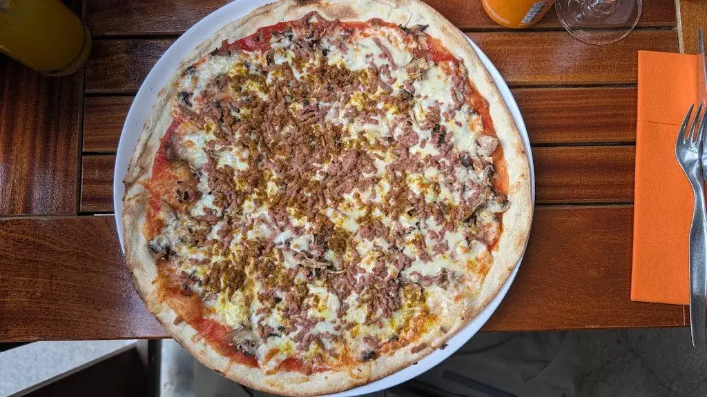 Restaurant Le Sérac (restaurant, pizzeria, spécialités savoyardes)_Samoëns_slider_image_2