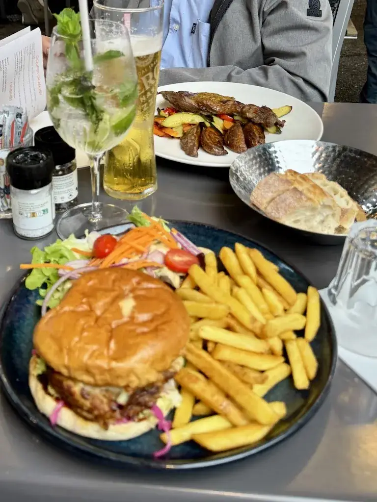 Naomi Gayle_BRASSERIE RESTAURANT LE SAVOIE_Samoëns_recensione