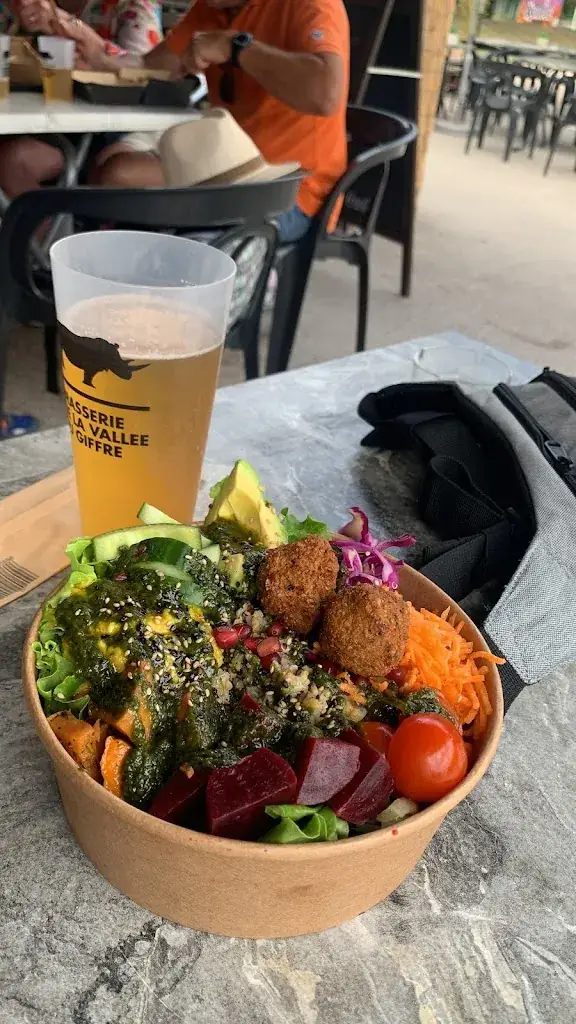 JOHN TOPPING_L'entre 2 lacs_Samoëns_review