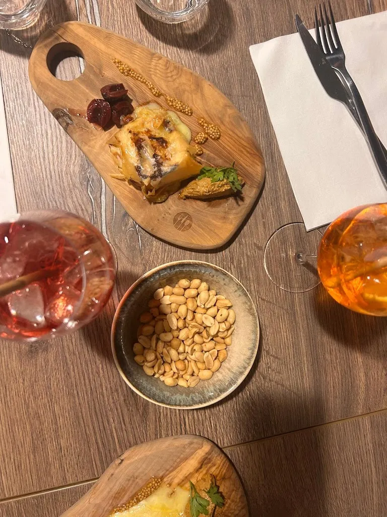 Claire K._Le Sixt'ies_Sixt-Fer-à-Cheval_recensione