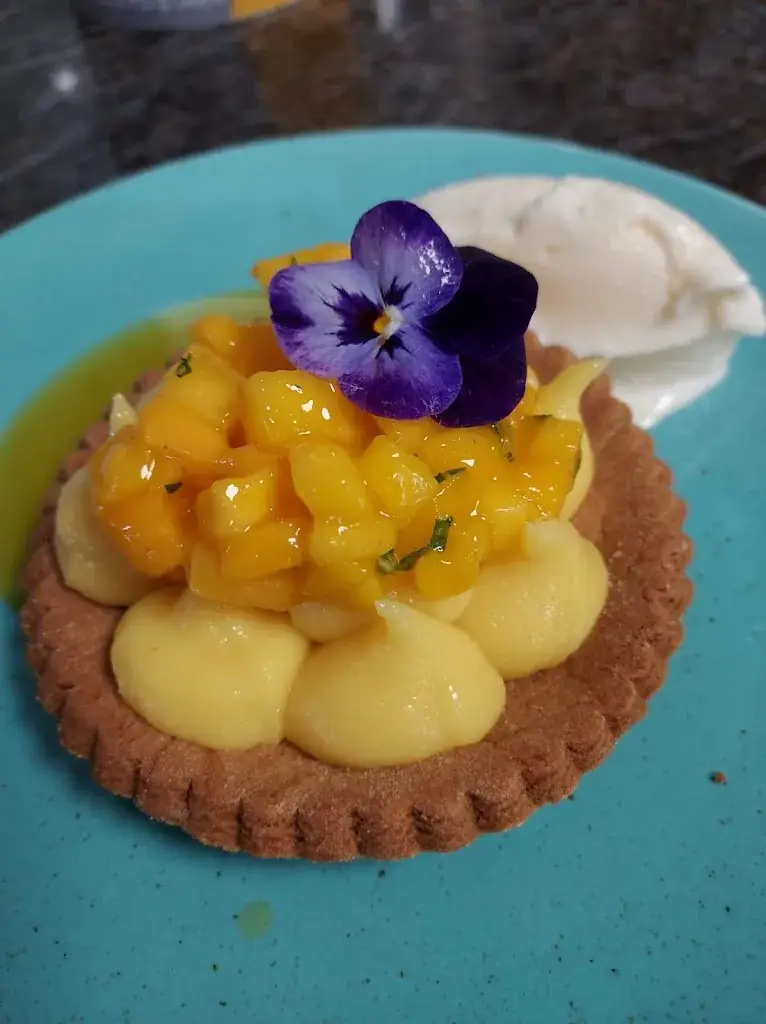 Restaurant A la source_Journans_slider_image_2