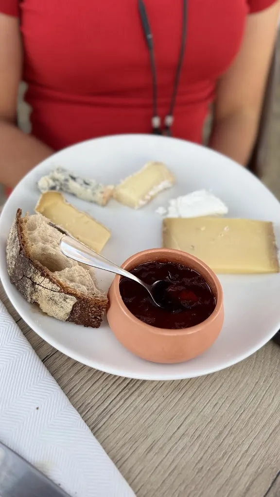 Familie Kiefer_Le BHC_Toulon-sur-Allier_review