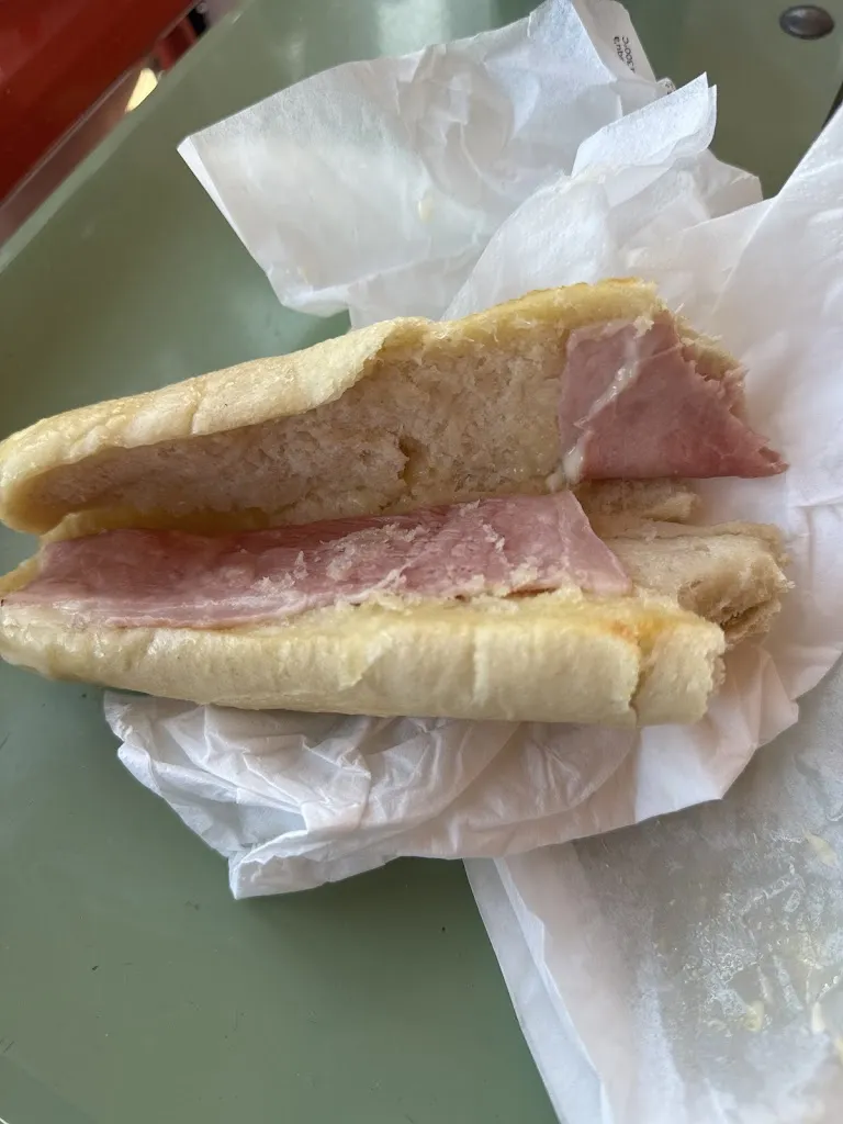 robin sanchez_L'échoppe de Gustave_Toulon-sur-Allier_review