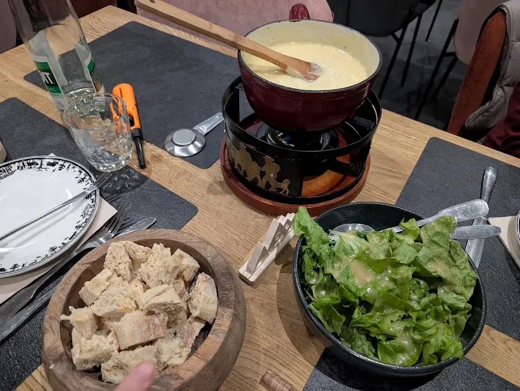 Noel LY_Les Terrasses du Mont Blanc | Restaurant_Taninges_review