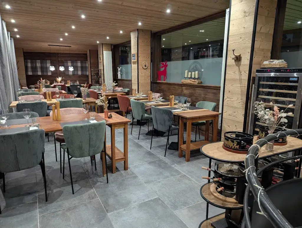 Les Terrasses du Mont Blanc | Restaurant restaurant in Taninges