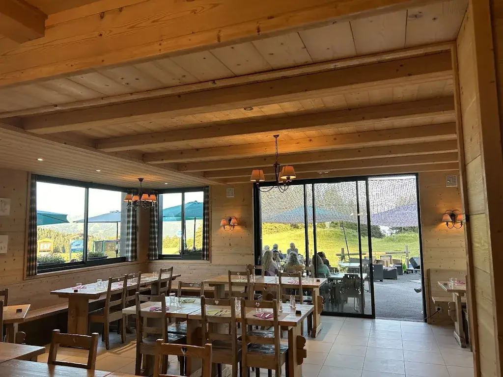 La Grande Ourse restaurant in Taninges