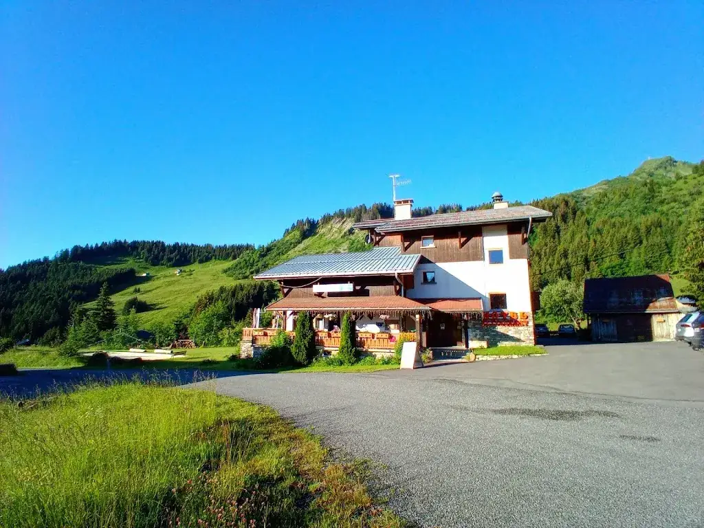 Hôtel restaurant Le Taconet restaurant in Taninges