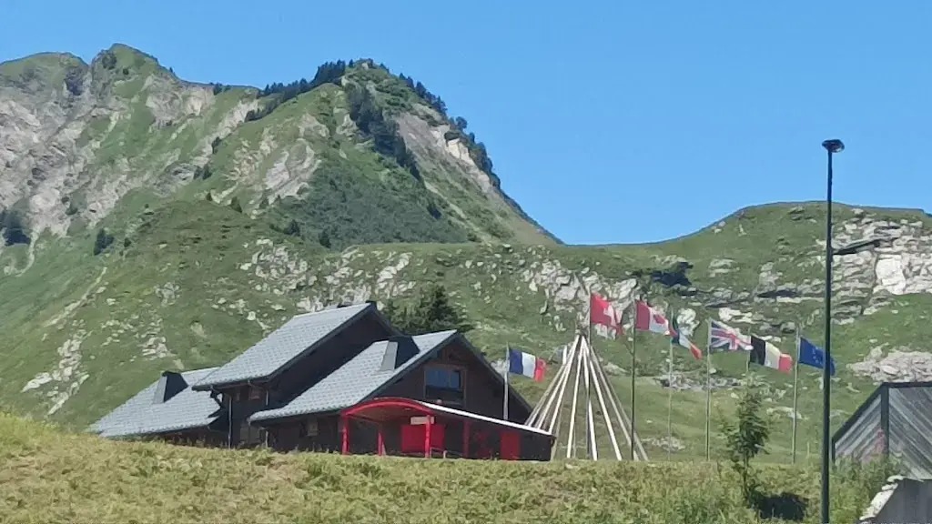 Le dahu_Taninges_slider_image_3