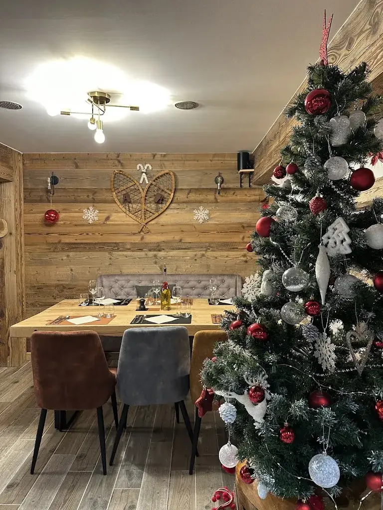 La Cozna Restaurant in Taninges