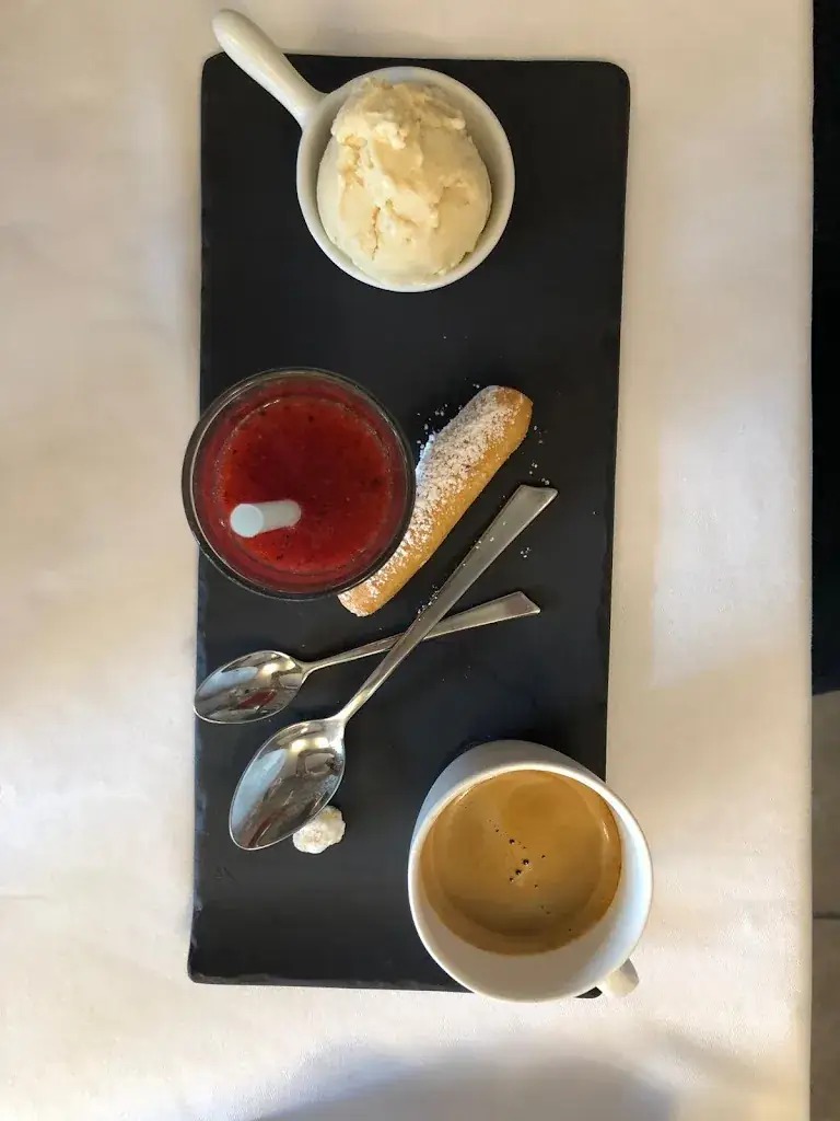 Adam Smizaski_Le Cerisier_Tournon-sur-Rhône_review