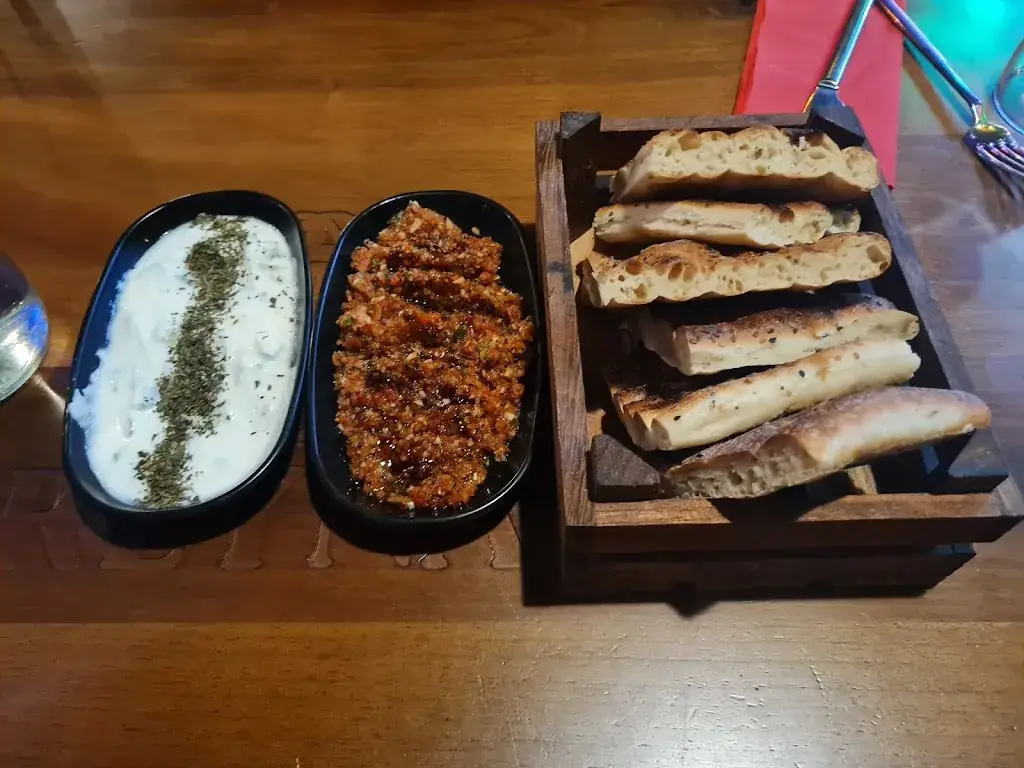 Menu_Reyna Restaurant tignieu_Tignieu-Jameyzieu_image_8