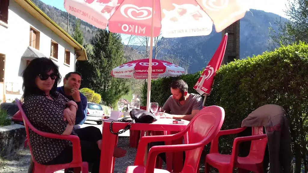 Bar Restaurant Chez Annie Restaurant in Fillière