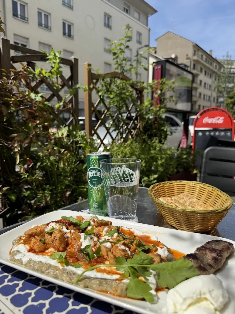 Restaurant La Cascade_Annemasse_slider_image_1