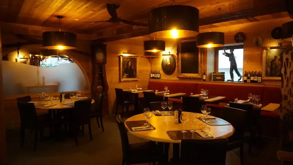 Caserne sarde_Ville-la-Grand_slider_image_1