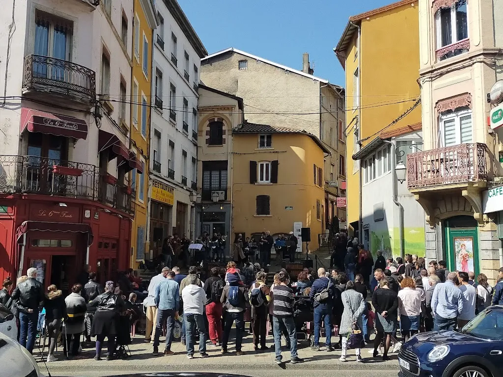 La 6ème Faute_Tarare_slider_image_3