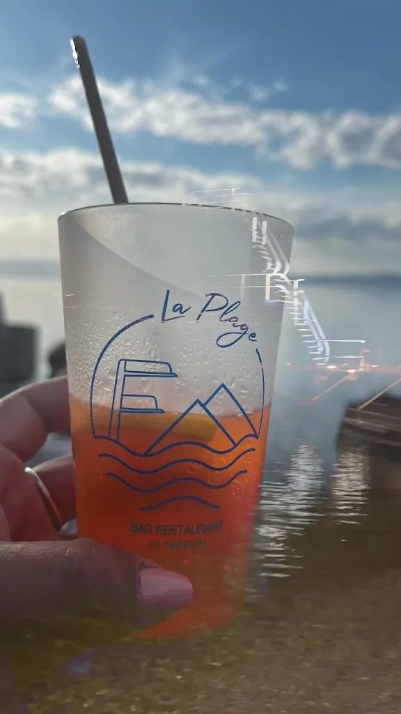 Bar-restaurant de la Plage_Saint-Gingolph_slider_image_2