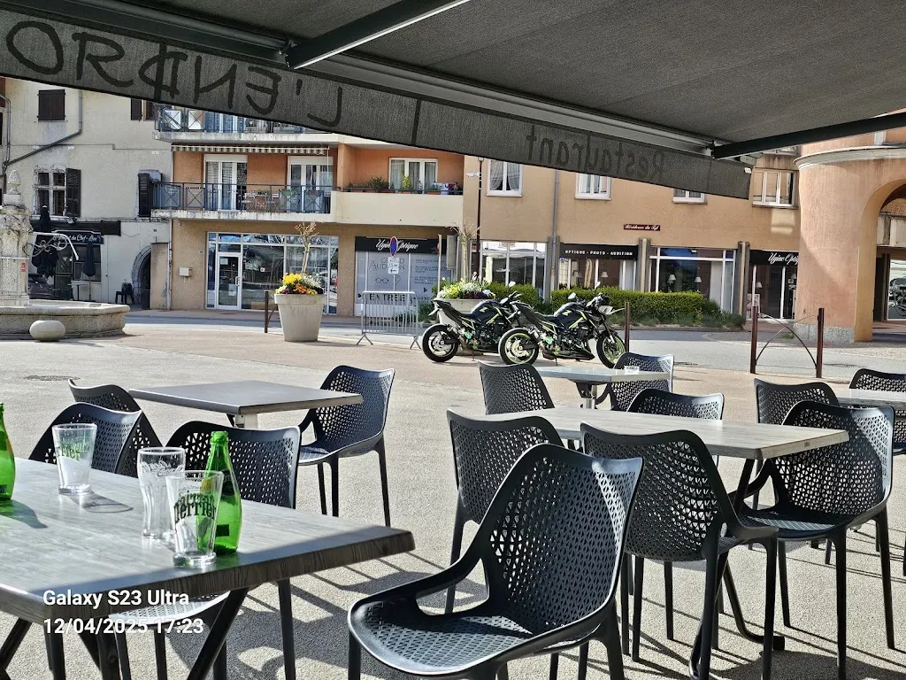 L'endroit Bar-Restaurant restaurant in Ugine