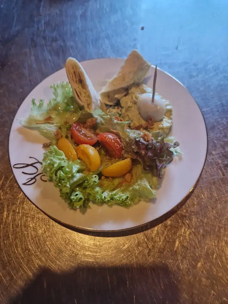 Chez l'hôte_Usson-en-Forez_slider_image_2