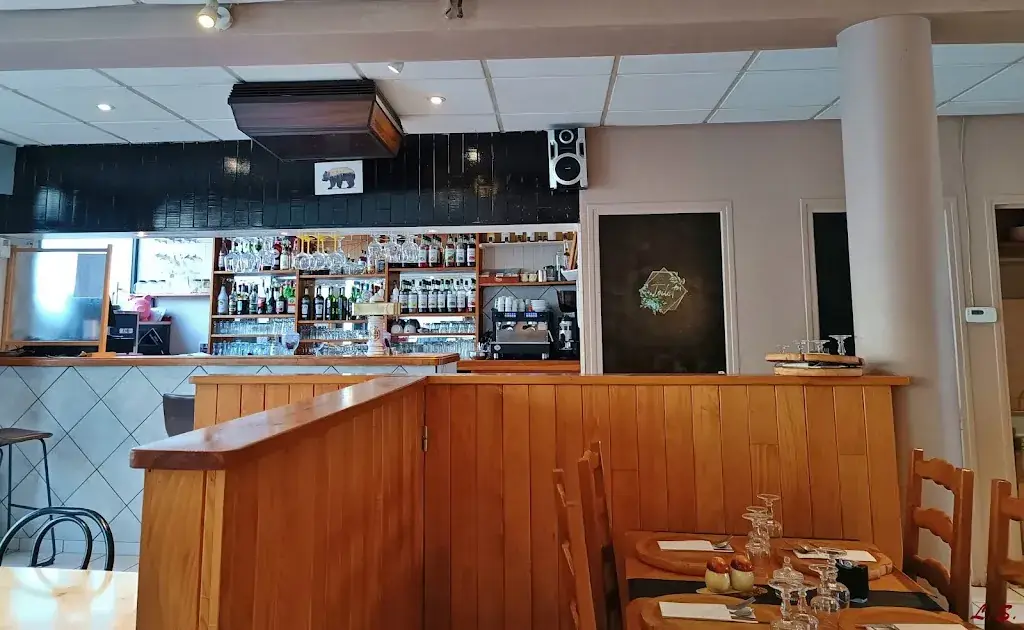 Chez l'hôte_Usson-en-Forez_slider_image_3