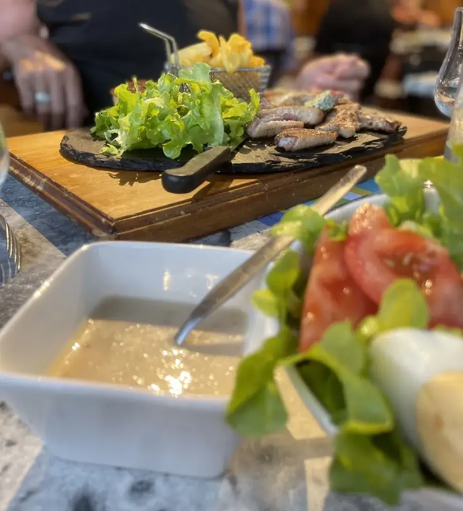 DOLCE PRESTAZIONE_Le Cabanon_Usson-en-Forez_recensione