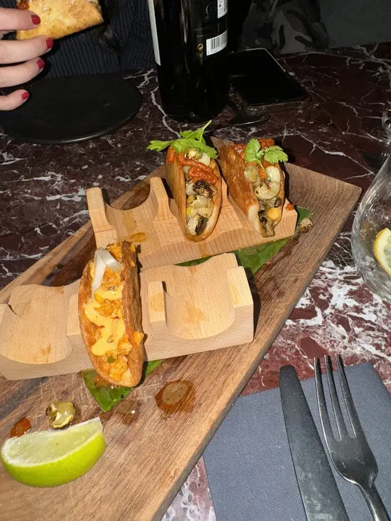 Mabelle Makary_Bazurto Tignes - Festive Restaurant by Juan Arbelaez_Tignes_review