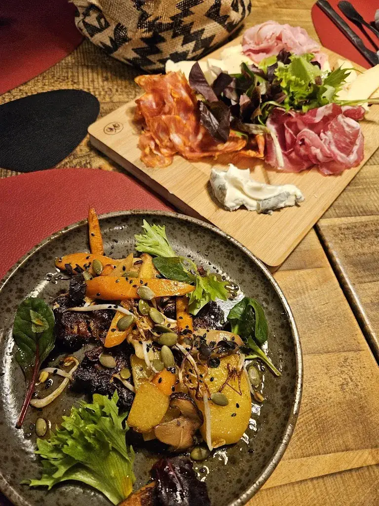 Nancy Y_Chez Juliane_Tignes_review