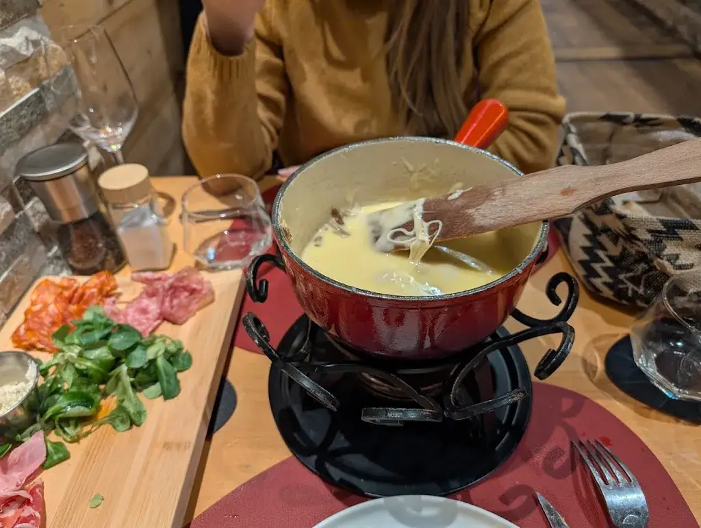 Luc_Chez Juliane_Tignes_review