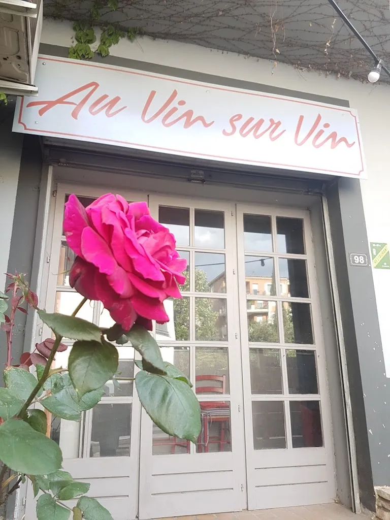 AU ViN SUR ViN restaurant in Tulette