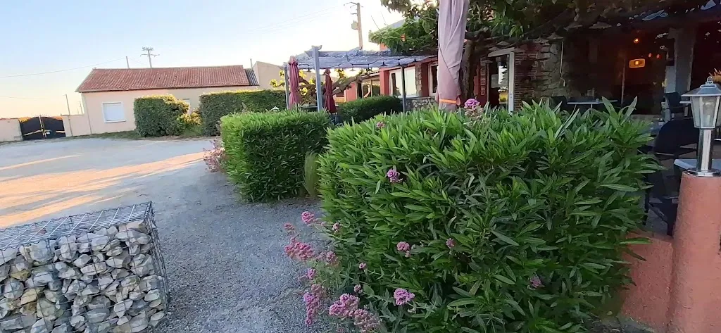 Hôtel Restaurant Relais de Costebelle_Tulette_slider_image_2