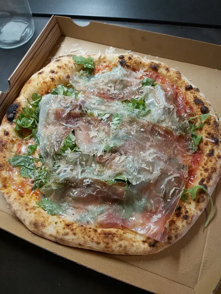 Luis Henrique Comandolli_🥇🏆 NONNA - Ristorante & Pizzeria Napolitaine_Annemasse_review