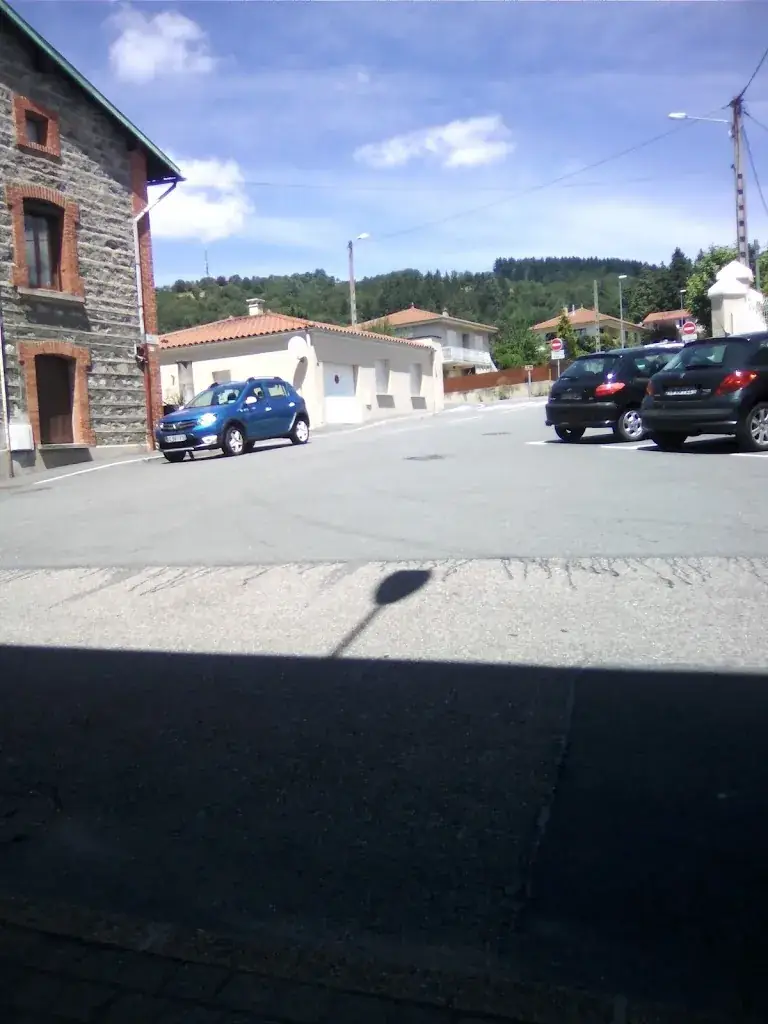 Le First_Unieux_slider_image_2